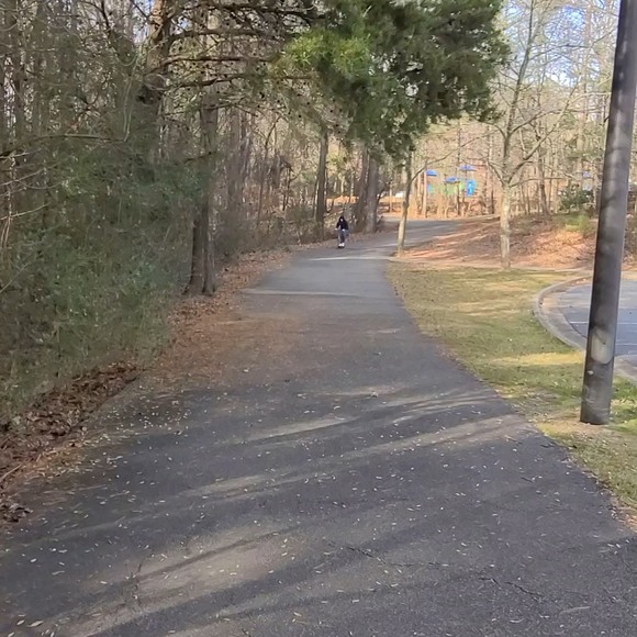 Meet your Posher, Ramiro - Picture 1 of 1